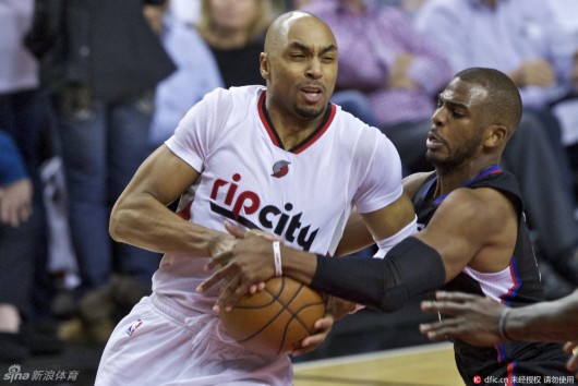 利用肩部对 利用肩部对