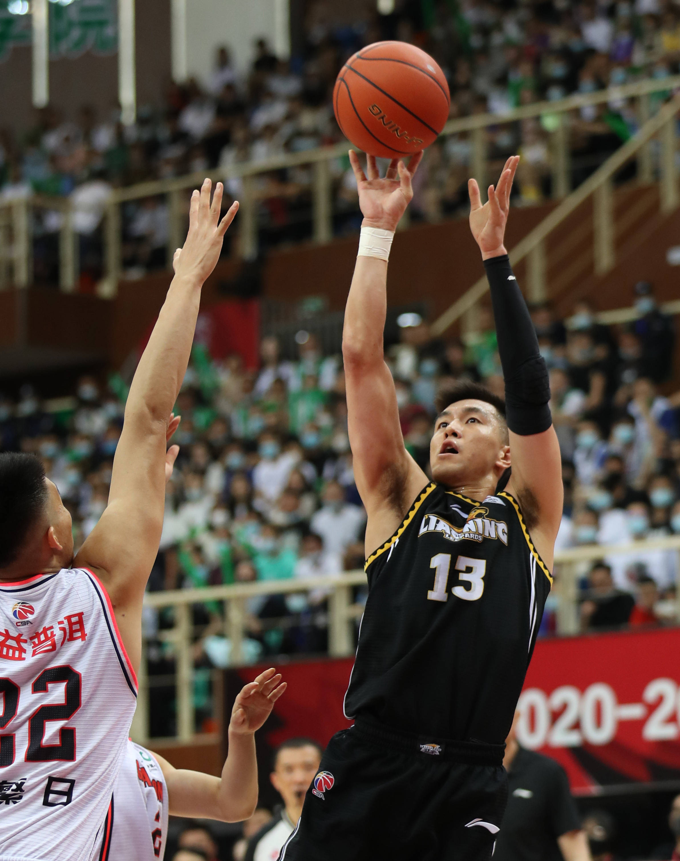 集防守前 集防守前