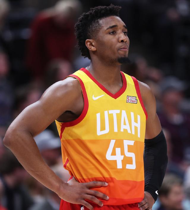 因日本地震 因日本地震